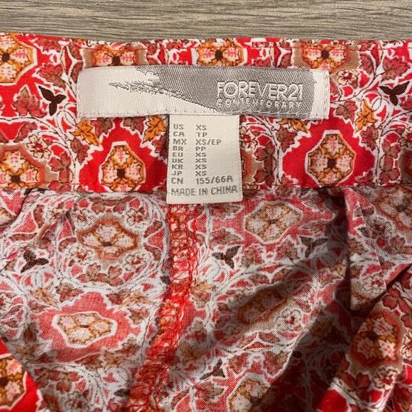 Forever 21 Patterned Shorts - Picture 2 of 2